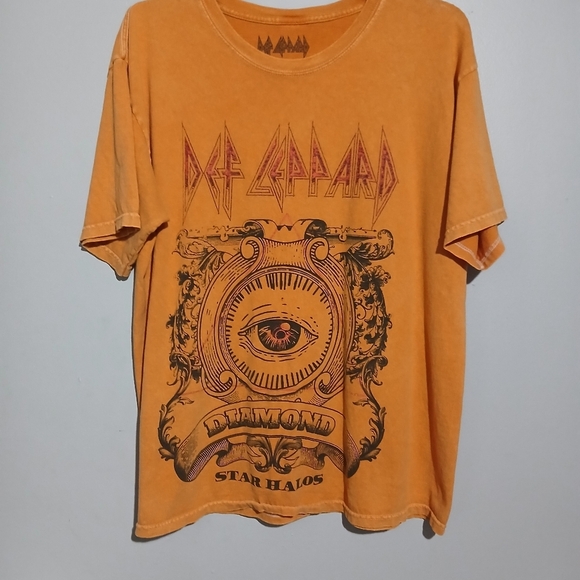 Def Leppard Light Orange T-shirt. Size Large. - Picture 4 of 11